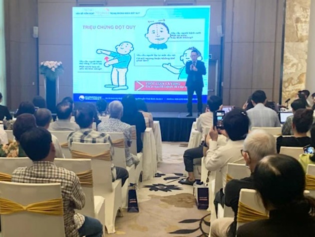 Trao đổi kinh nghiệm kiểm soát mỡ máu để phòng ngừa đột quỵ