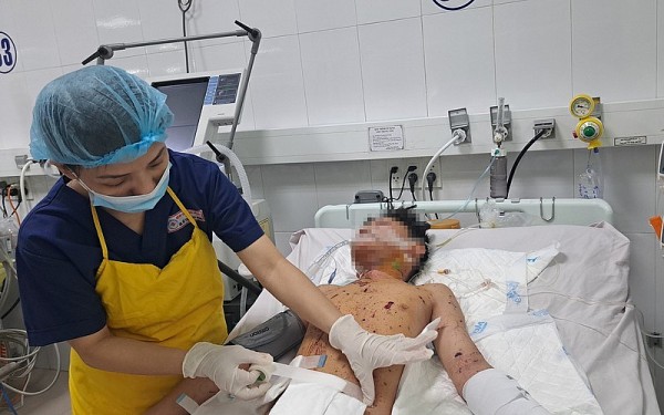 Đà Nẵng: Bệnh nhân đa chấn thương do pháo nổ