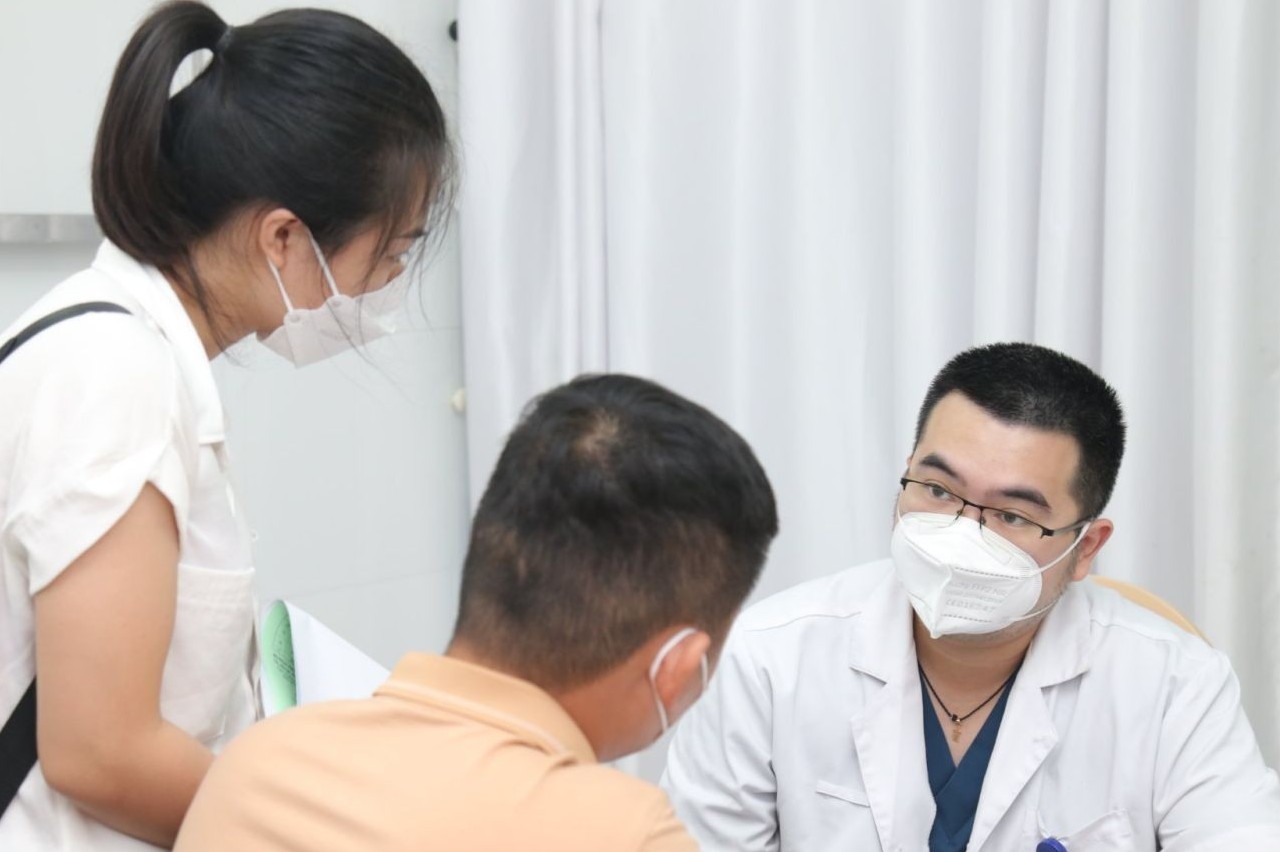 Bộ Y tế bãi bỏ 12 thủ tục hành chính về khám, chữa bệnh