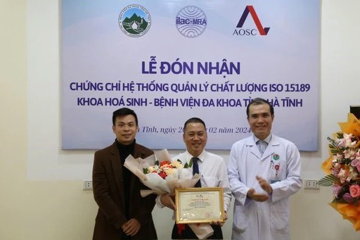 Đơn vị đầu tiên ở Hà Tĩnh đạt tiêu chuẩn ISO 15189 trong xét nghiệm y tế