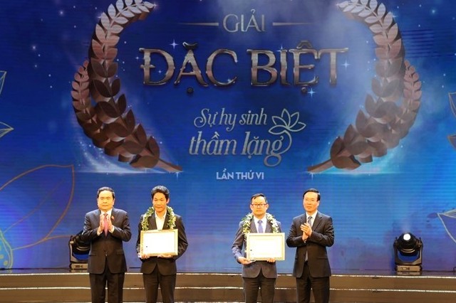 Tôn vinh Thầy thuốc Việt Nam và trao giải cuộc thi viết Sự hy sinh thầm lặng lần thứ VI