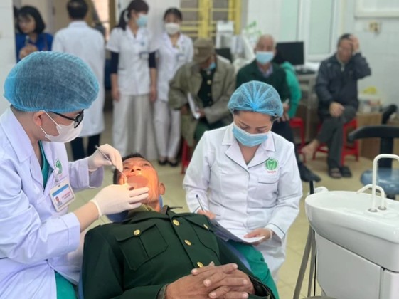 Khám, điều trị và chăm sóc sức khỏe cho cựu chiến binh, thanh niên xung phong tỉnh Điện Biên