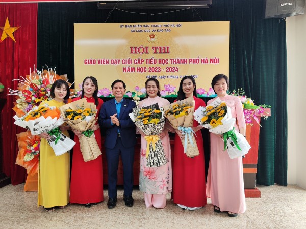 Sở Giáo dục và đào tạo Thành phố Hà Nội tổ chức khai mạc hội thi 

giáo viên giỏi cấp Tiểu học trên địa bàn huyện Hoài Đức