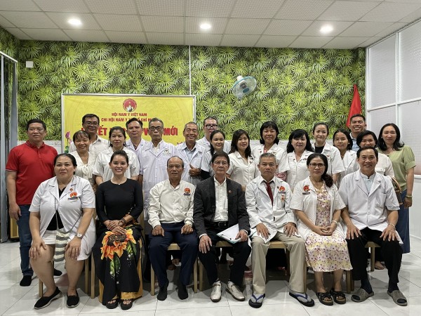 Chi Hội Nam Y Thành phố Hồ Chí Minh kết nạp 52 hội viên mới