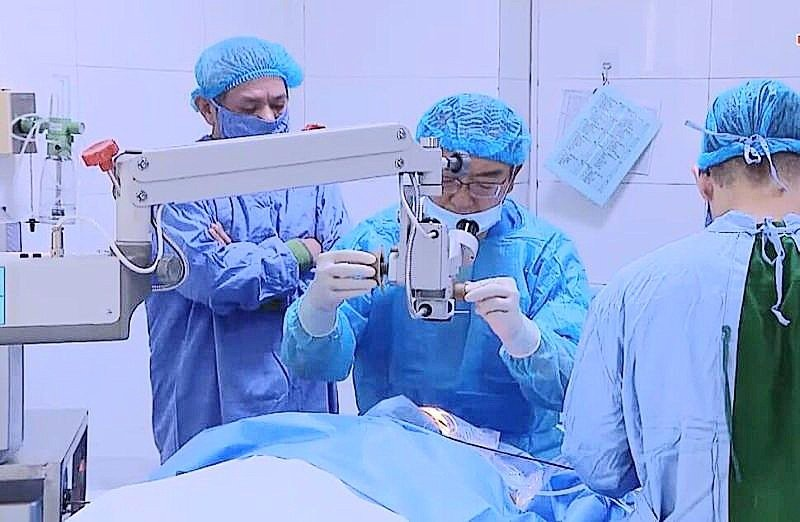 Hải Phòng: Bệnh viện Mắt tổ chức khám và phẫu thuật miễn phí đối với bệnh lý Dịch kính – Võng mạc trong 02 ngày