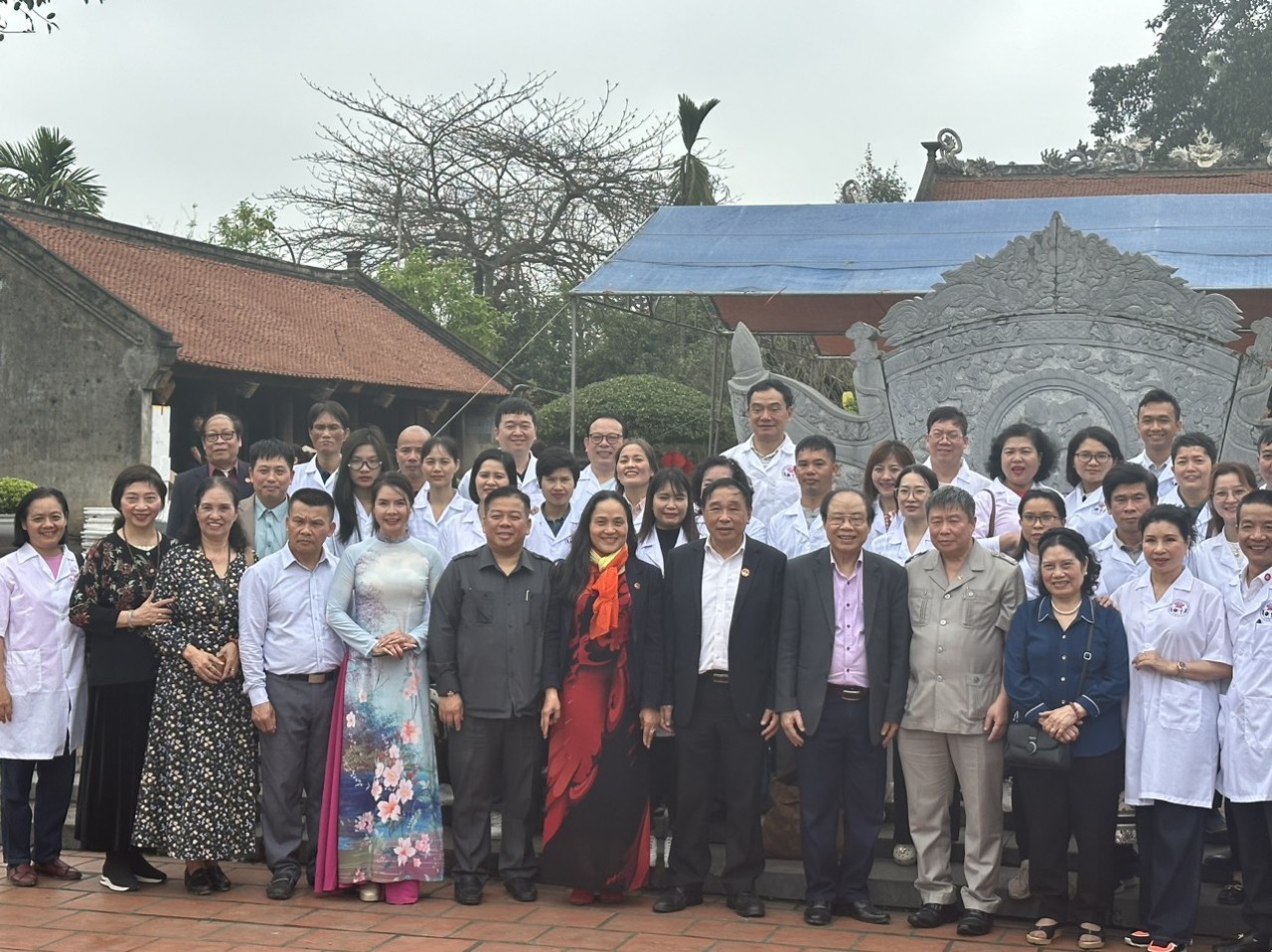Hội Nam Y Việt Nam: Dâng hương tưởng nhớ Danh y Tuệ Tĩnh- Một Thiền sư, một nhân cách lớn