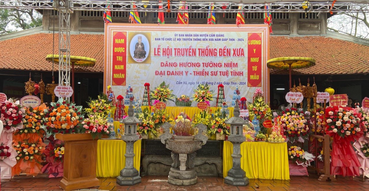 Hội Nam Y Việt Nam: Dâng hương tưởng nhớ Danh y Tuệ Tĩnh  Một Thiền sư, một nhân cách lớn