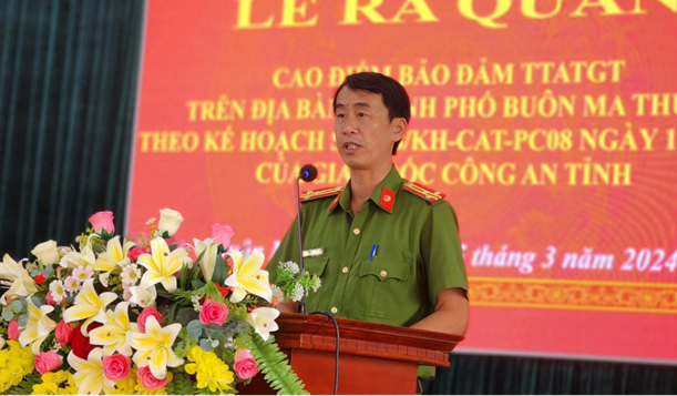Công an TP Buôn Ma Thuột tổ chức Lễ ra quân cao điểm đảm bảo trật tự ATGT