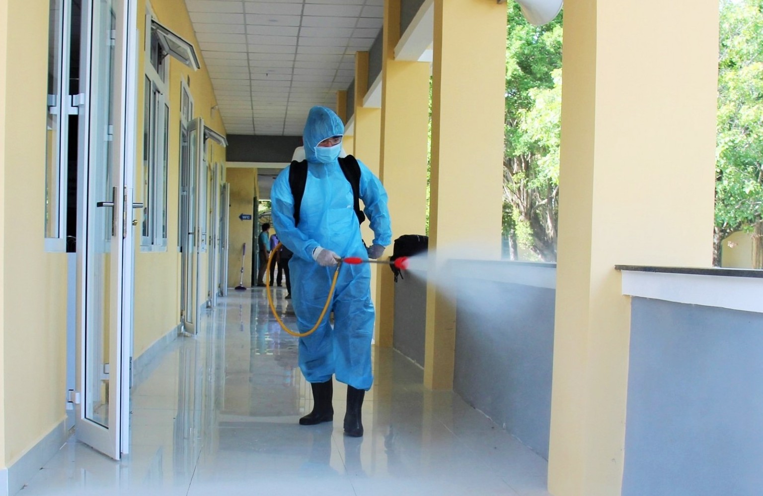 Bộ Y tế đề nghị tăng cường thanh, kiểm tra việc sản xuất, kinh doanh chế phẩm diệt côn trùng, diệt khuẩn