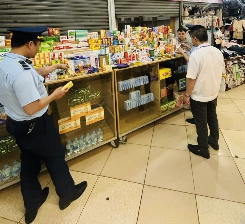 Quảng Ninh: Tạm giữ 2.158 sản phẩm thuốc tân dược nhập lậu
