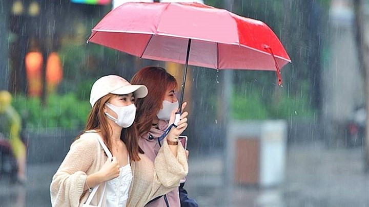 Dự báo thời tiết ngày 22/4/2024: Hà Nội đề phòng lốc, sét, mưa đá và gió giật mạnh