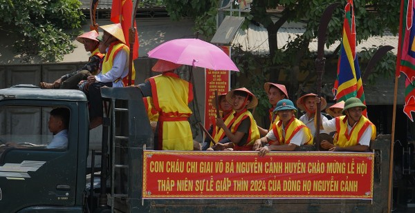 Lễ hội thập niên sự lệ của dòng họ Nguyễn Cảnh