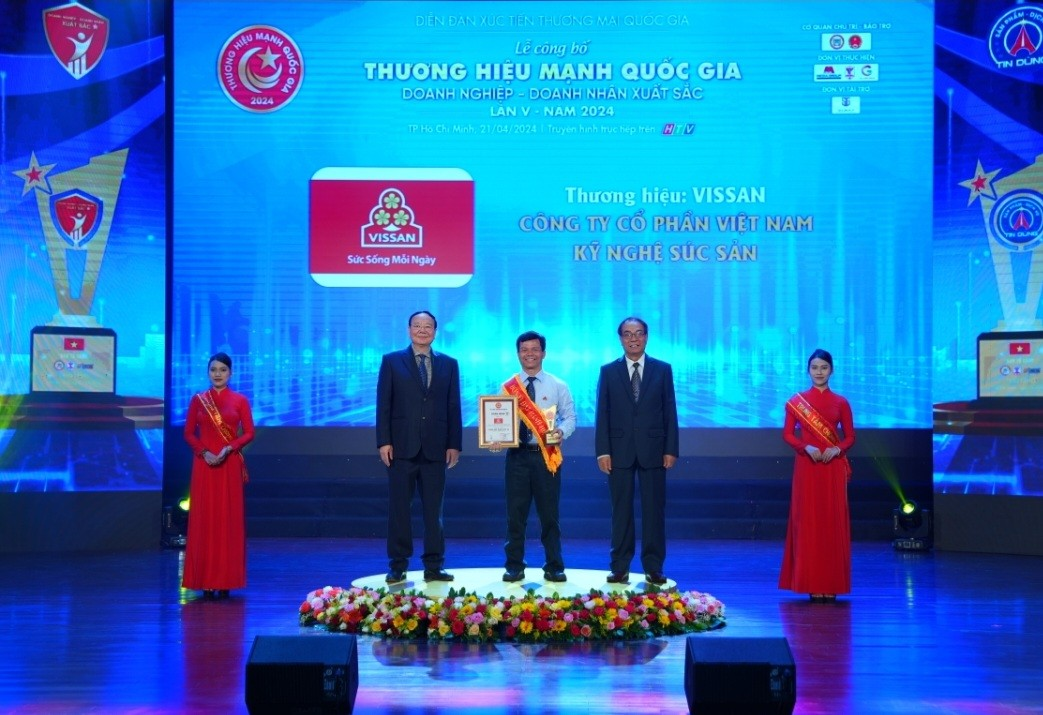 Công ty Cổ phần Việt Nam Kỹ Nghệ Súc Sản VISSAN được vinh danh trong Top 10 Thương hiệu mạnh Quốc gia năm 2024