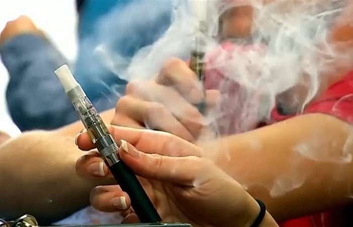 1.224 ca nhập viện do sử dụng thuốc lá điện tử, thuốc lá nung nóng