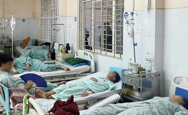 Vụ ngộ độc sau khi ăn bánh mì ở Đồng Nai: Đã có hơn 550 ca nhập viện