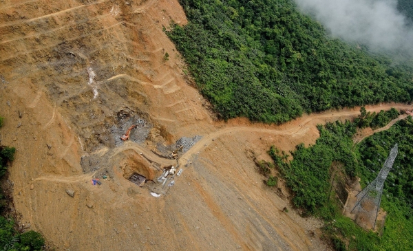 Thủ tướng yêu cầu tập trung khắc phục hậu quả sự cố sạt lở đất tại Hà Tĩnh