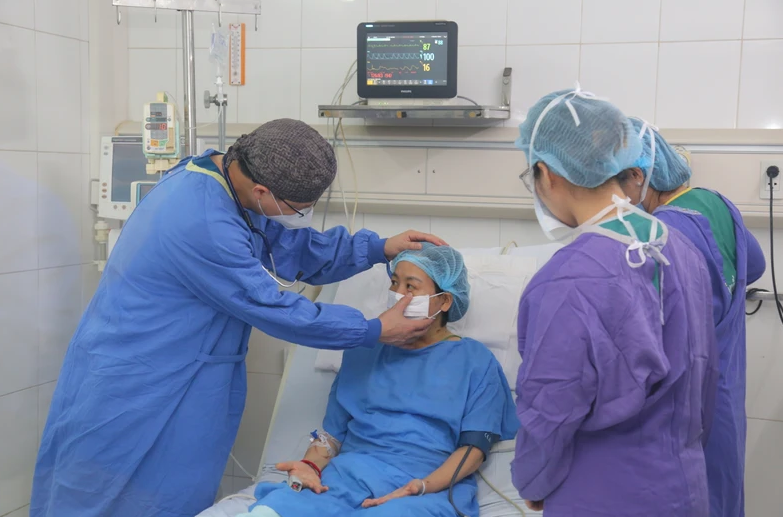 Lần đầu tiên Việt Nam ghép tạng thành công cho bệnh nhân suy gan tối cấp