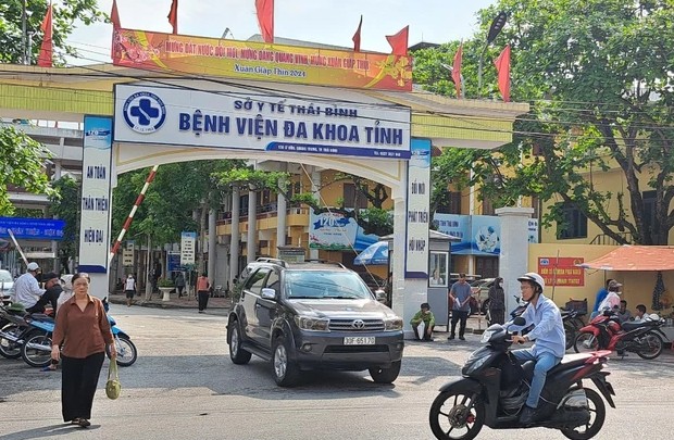 Thông tin bất ngờ về vụ "nhập viện sau khi ăn tiết canh dê ở Thái Bình"