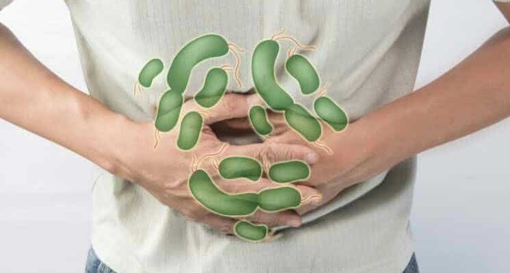 Đồng Nai: Gần 100 công nhân nhập viện sau khi ăn bánh đa cua