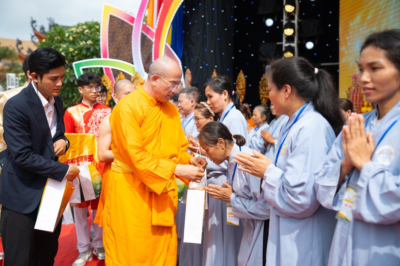 Đại lễ Phật đản chùa Ba Vàng 2024 – Tôn vinh, lan tỏa những giá trị thiện lành của Phật giáo