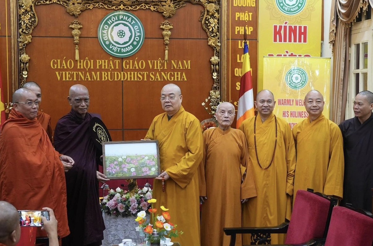 Đức Tăng Thống Myanmar đến thăm Việt Nam mùa Phật đản