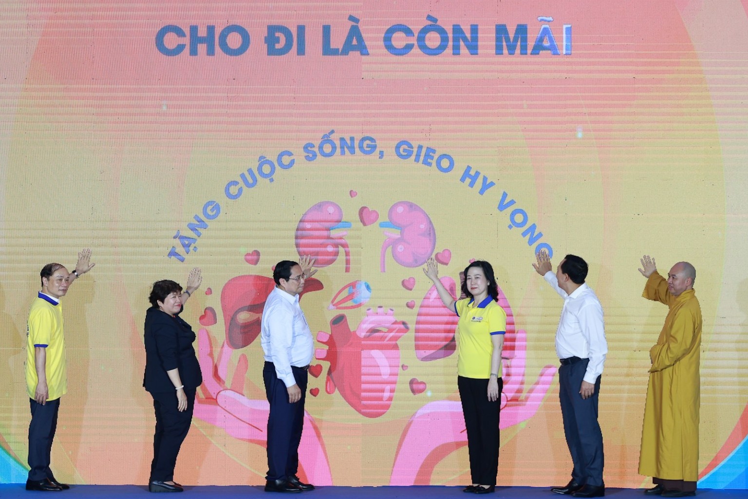 Thủ tướng kêu gọi người dân tình nguyện đăng ký hiến tạng