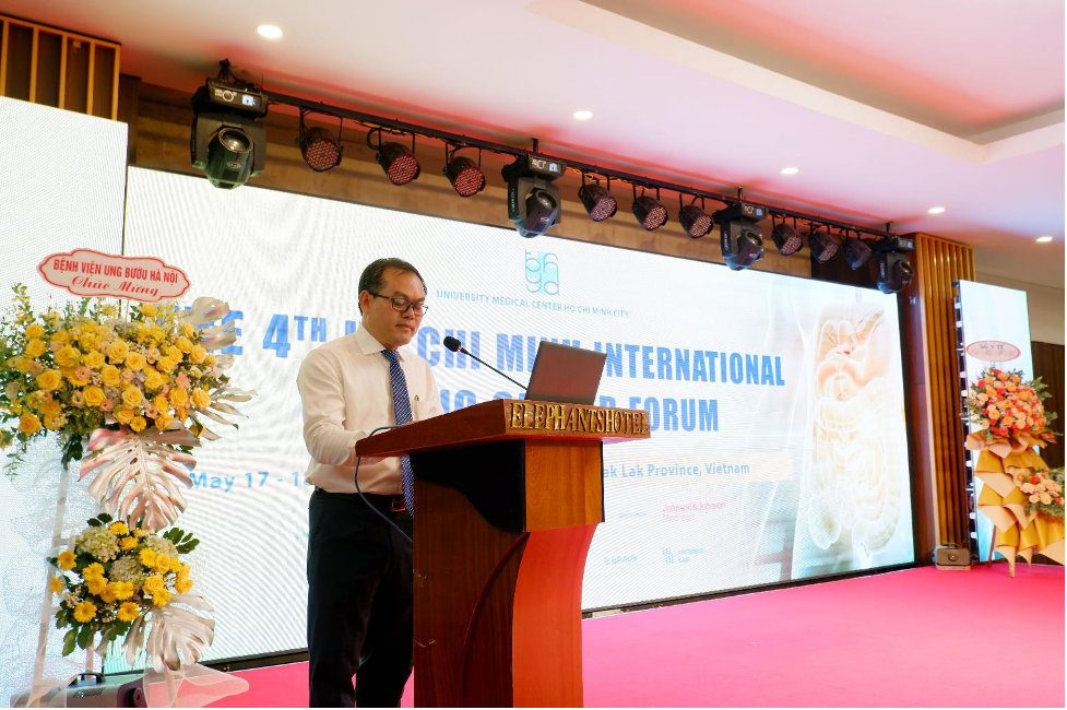 TS BS Nguyễn Hữu Vũ Quang, Phó Giám đốc Sở Y tế Đắk Lắk phát biểu tại Hội nghị