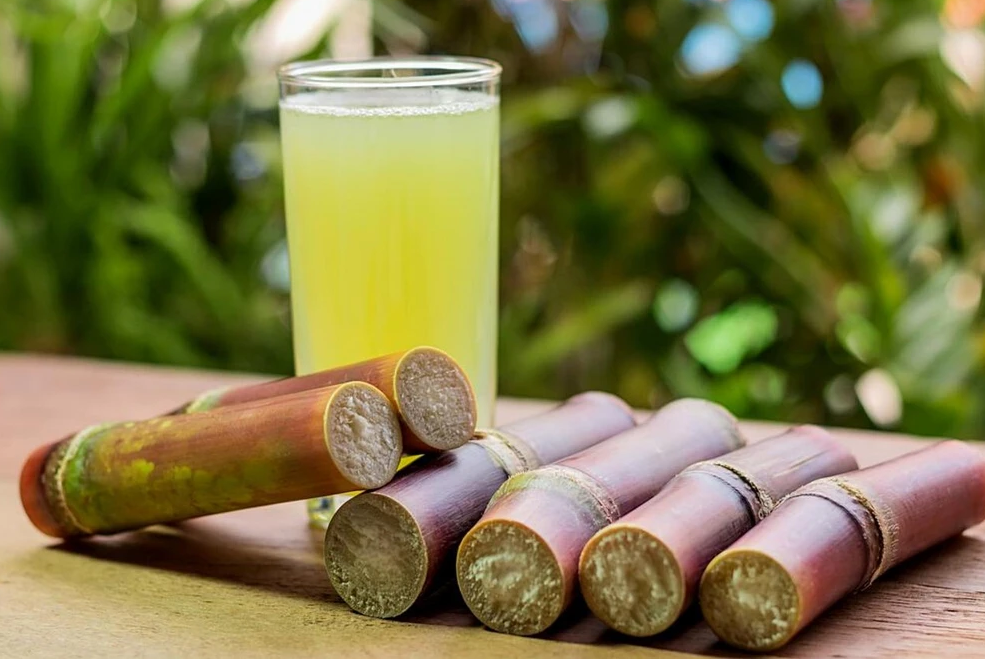 Những lưu ý khi uống nước mía vào ngày hè