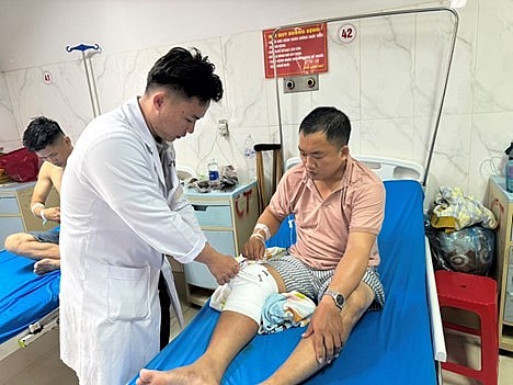 Đắk Lắk: Trong quá trình làm nhiệm vụ, một chiến sĩ cảnh sát 113 bị thương