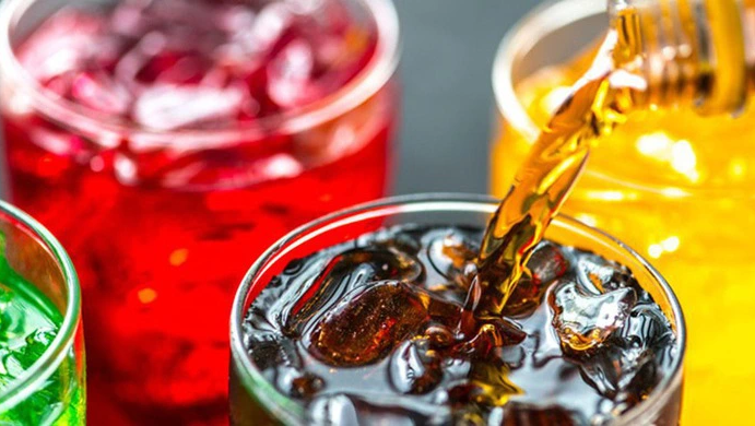 Rủi ro sức khỏe từ việc uống quá nhiều nước ngọt mỗi ngày