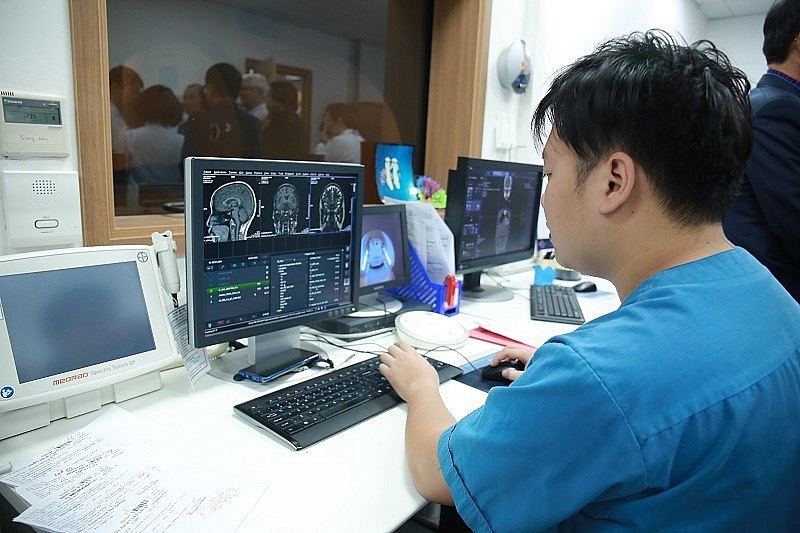 Ngành y tế Hà Nội tiếp tục chuyển đổi số để nâng cao chất lượng dịch vụ chăm sóc sức khỏe