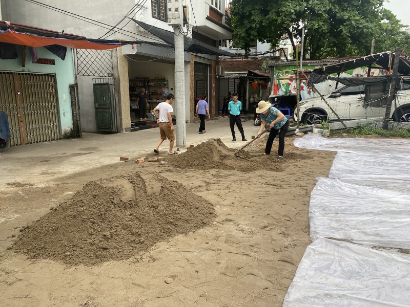 Phường Kiến Hưng - Hà Đông: Chung tay xây dựng khu vui chơi cho trẻ em TDP số 8