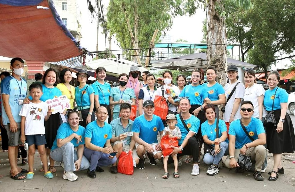 Hội Thiện nguyện 1979 VN mang niềm vui đến các bệnh nhi tại Bệnh viện K - Tân Triều nhân dịp 1/6