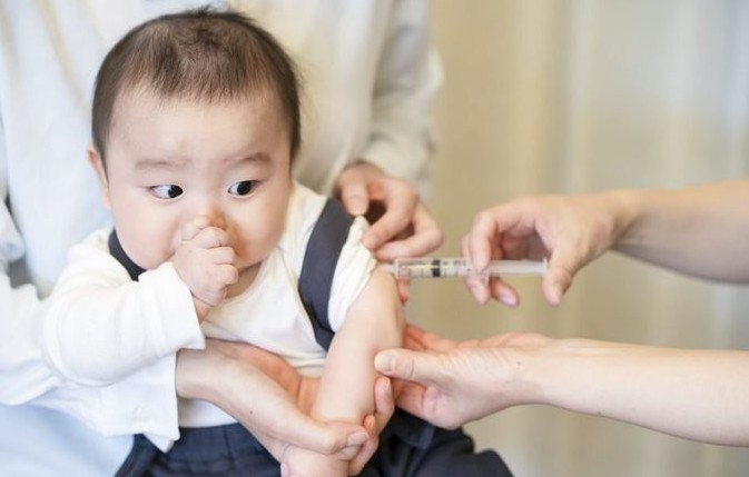 Rà soát trẻ chưa tiêm vaccine sởi để tiêm bù phòng dịch