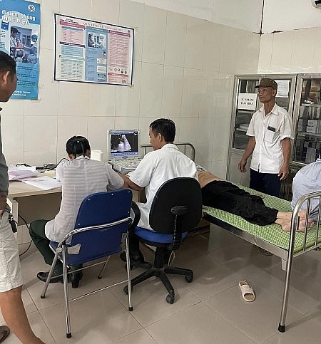 Hà Nội: Phường Yên Nghĩa khám bệnh và cấp phát thuốc miễn phí cho đối tượng chính sách