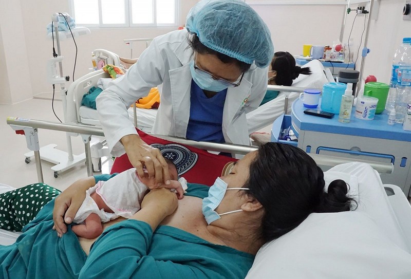 Ngành y tế Hà Nội hưởng ứng Tuần lễ thế giới nuôi con bằng sữa mẹ năm 2024