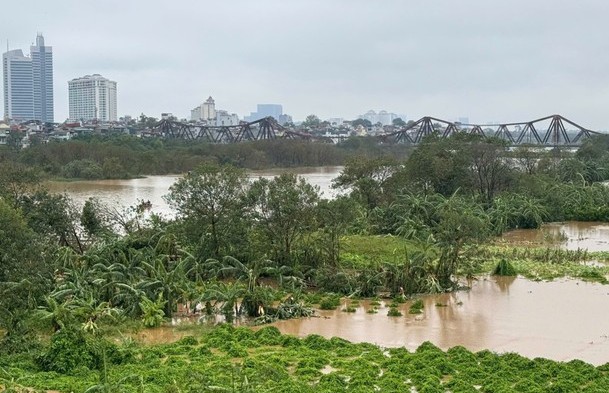 Chủ động ứng phó với lũ lớn trên sông, di dời dân đến nơi an toàn