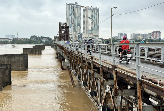 Dự báo thời tiết ngày 17/9/2024: Hà Nội nhiều mây, mưa rất to