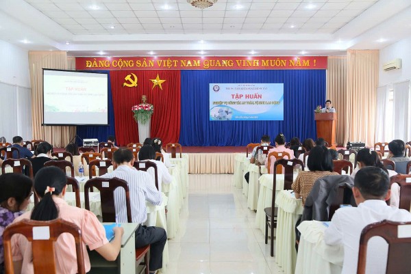 Trung tâm kiểm soát bệnh tật tỉnh Đắk Lắk tập huấn nghiệp vụ công tác vệ sinh, an toàn lao động