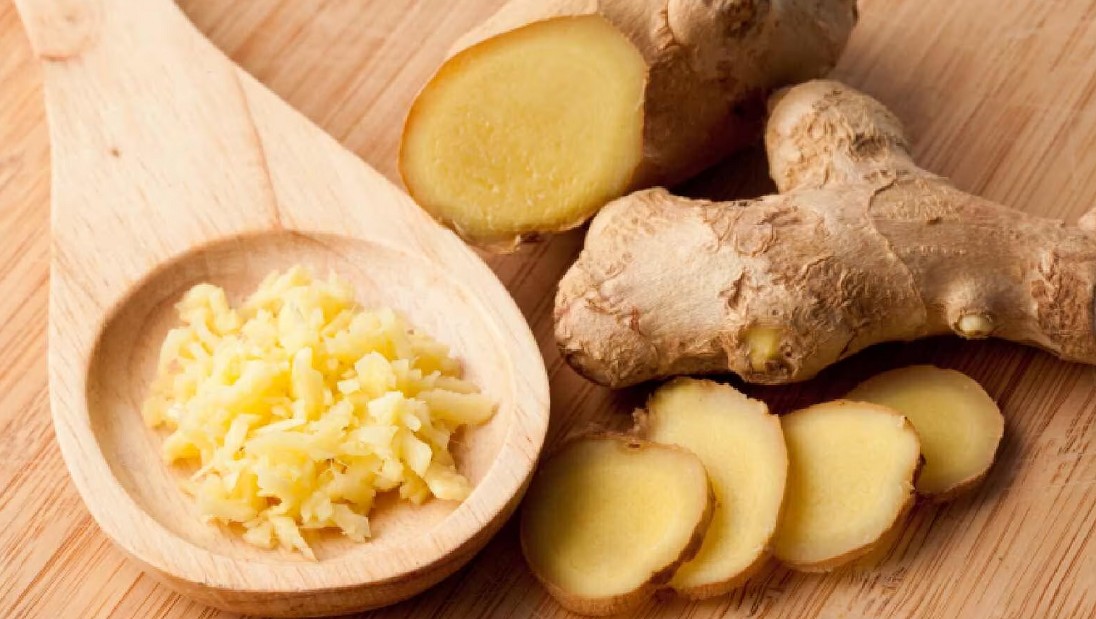 [Infographic] Những người nên thận trọng khi sử dụng gừng