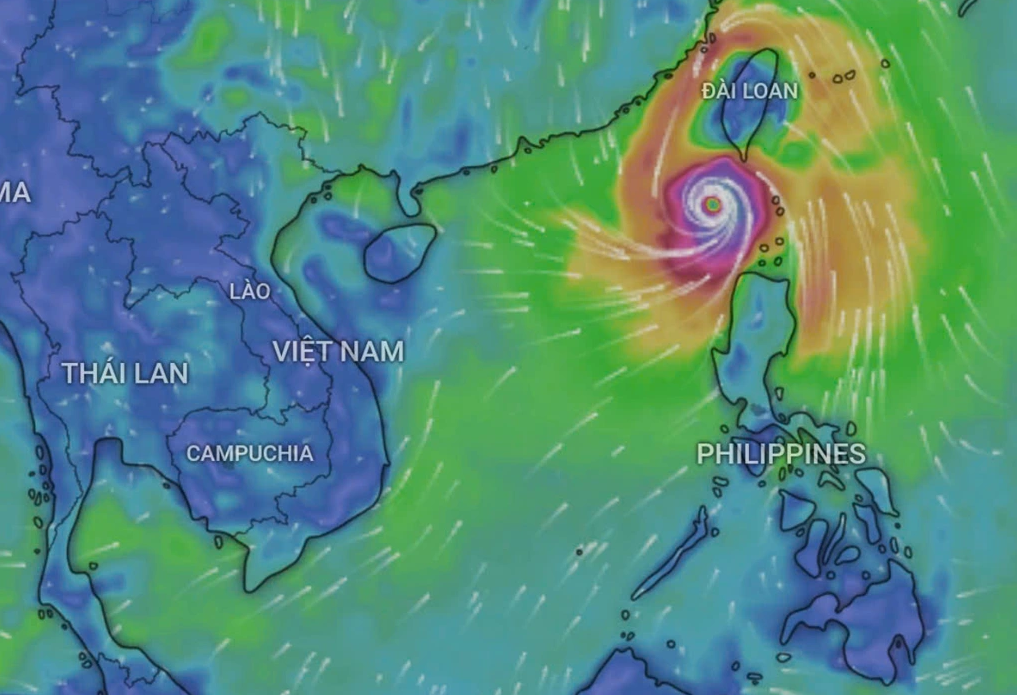 Bão Krathon giật cấp 17 đi vào Biển Đông