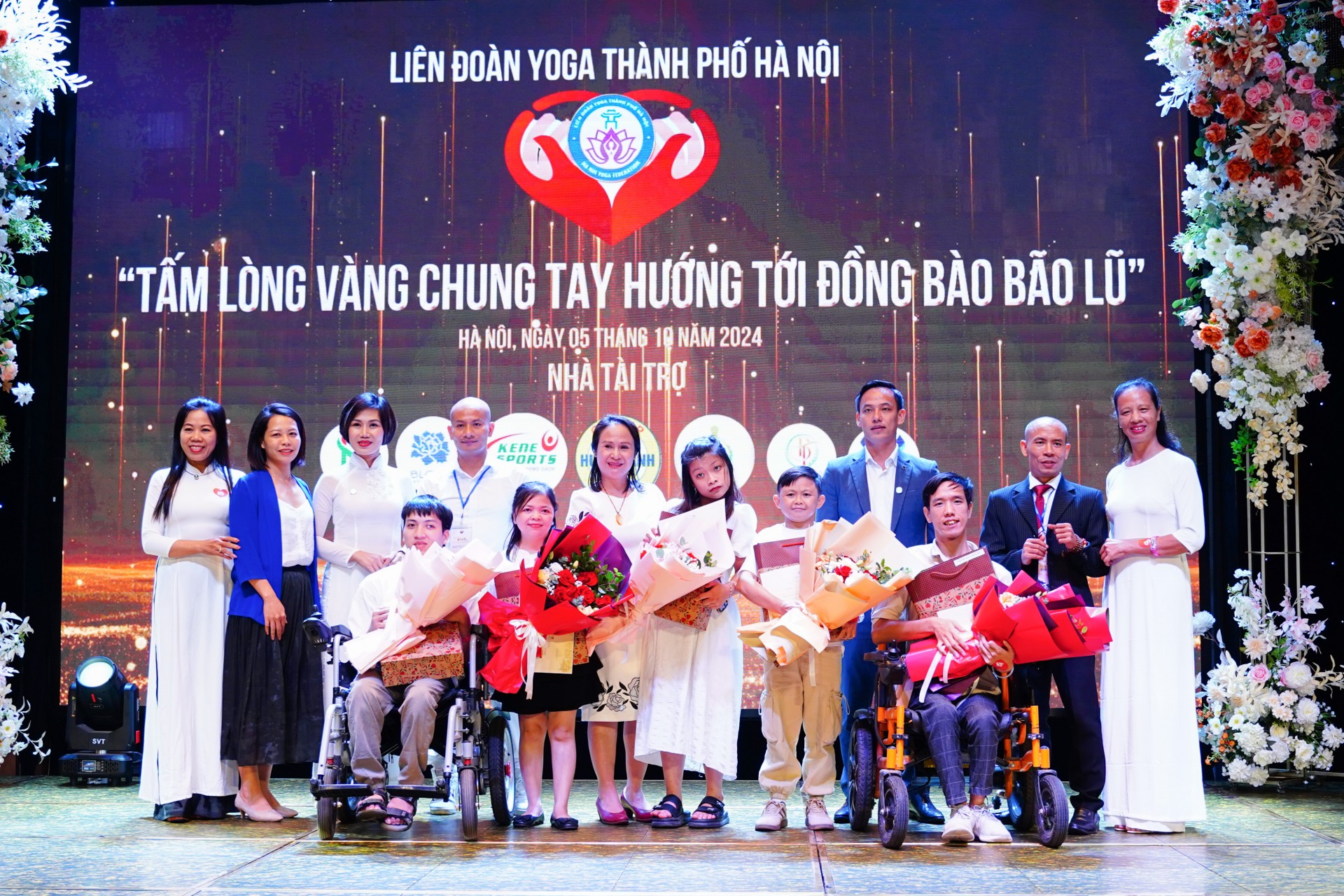 Gala Yoga Thu Hà Nội 2024: Tấm lòng vàng chung tay hướng tới đồng bào vùng bão lũ