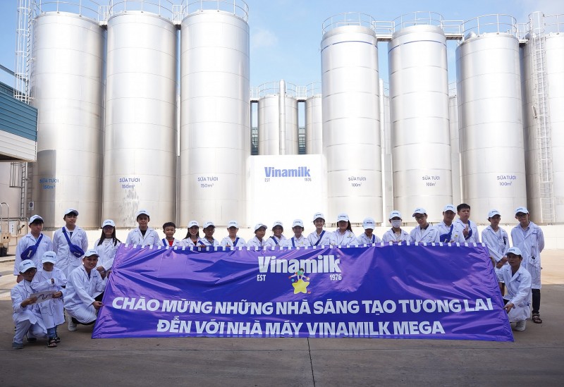 Vinamilk lan tỏa ý thức bảo vệ môi trường đến học sinh qua siêu nhà máy sữa và trang trại Green Farm