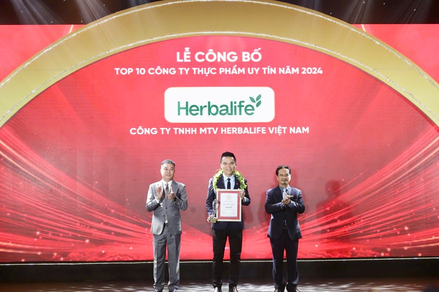 Herbalife Việt Nam được vinh danh Top 10 Công ty Thực phẩm Uy tín lần thứ tư liên tiếp