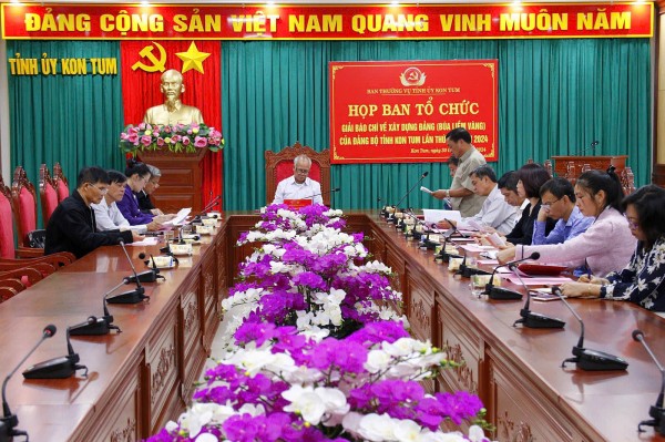 Kon Tum: Kết quả chấm Giải Búa liềm vàng năm 2024 về xây dựng Đảng.