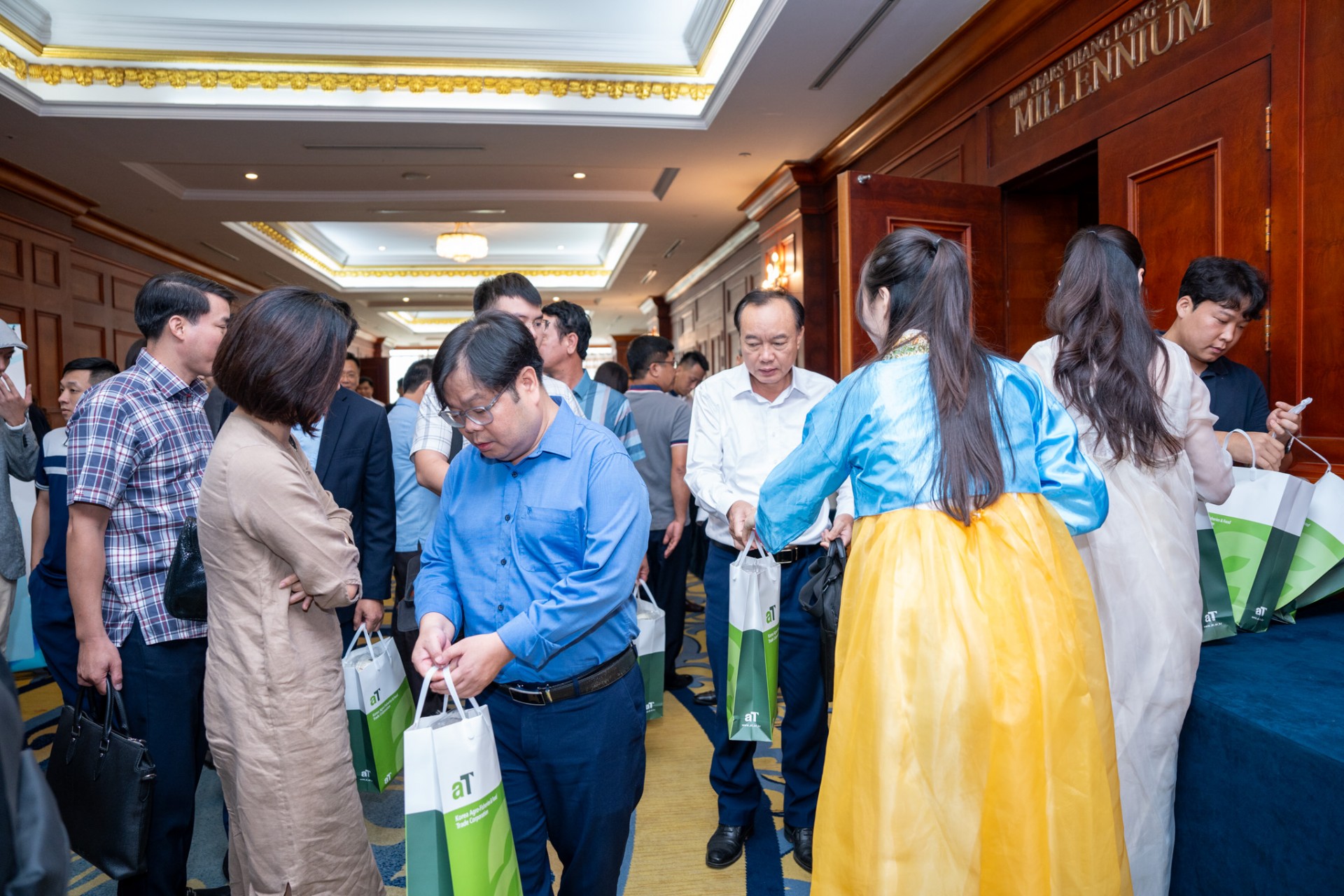 Việt Nam và Hàn Quốc hợp tác chống hàng giả thương hiệu Hàn Quốc, bảo vệ quyền lợi người tiêu dùng