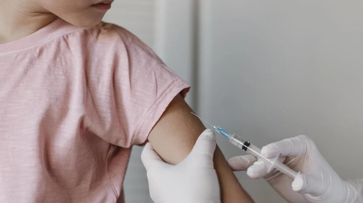 Hà Nội triển khai tiêm chủng vaccine phòng uốn ván - bạch hầu cho trẻ em