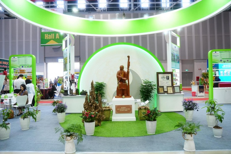 VIETRAMED EXPO 2024: Cơ hội xúc tiến thương mại cho thuốc cổ truyền và các sản phẩm từ dược liệu