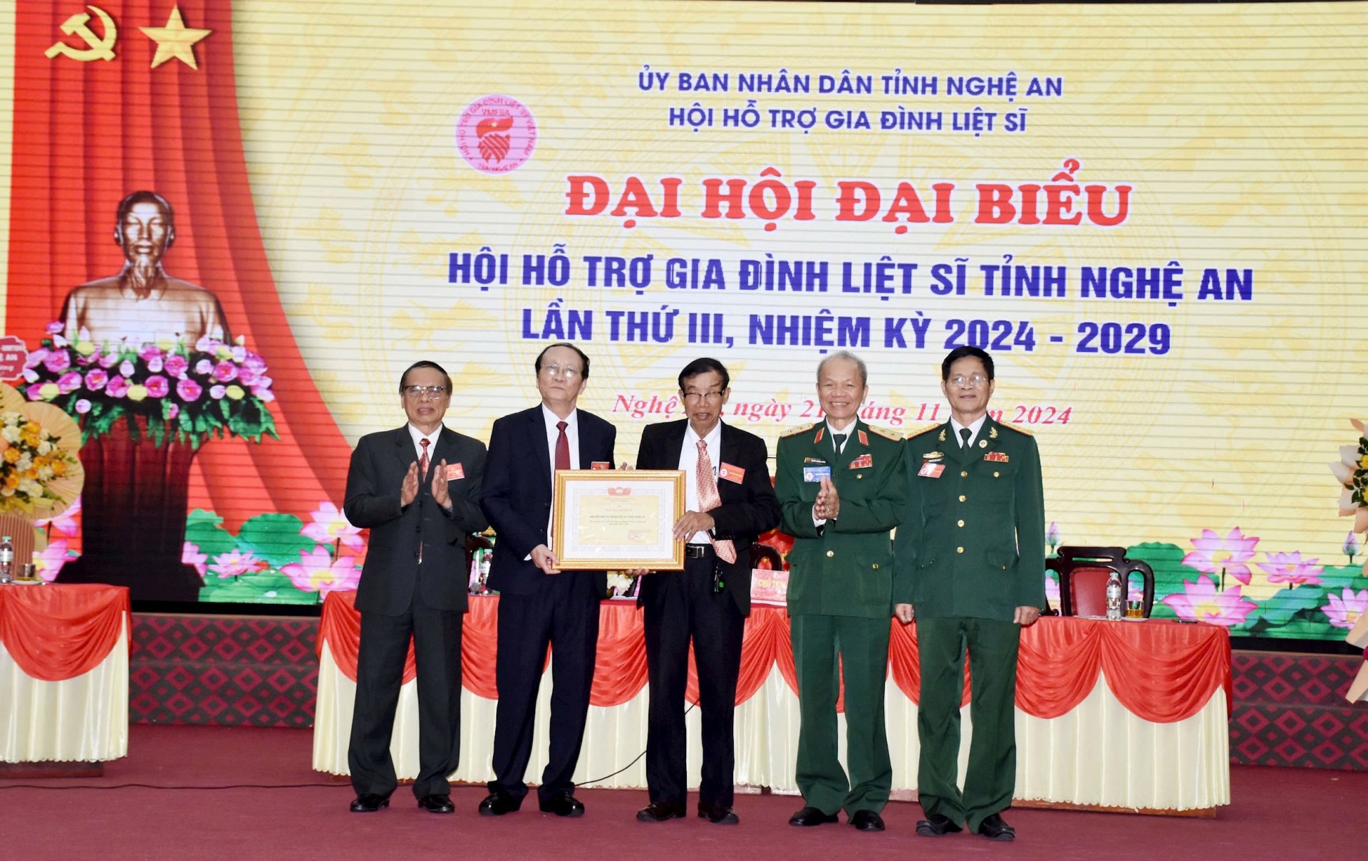 Đại hội đại biểu Hội HTGĐLS tỉnh Nghệ An nhiệm kỳ 2024-2029  và đón nhận Bằng khen của Thủ tướng Chính phủ