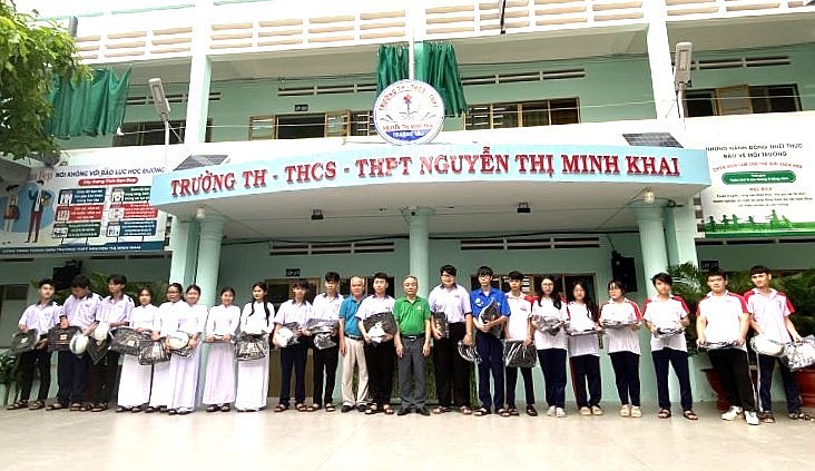 Trường TH, THCS, THPT Nguyễn Thị Minh Khai 